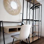 Stadtjuwel I 2 King-size-betten I Balkon I Ruhige Lage I 6 Min Zum Apartment